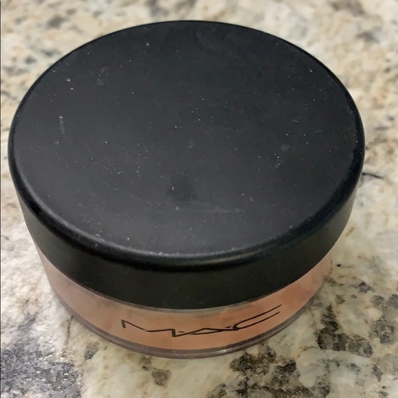 MAC Loose Beauty Powder - Sunspill